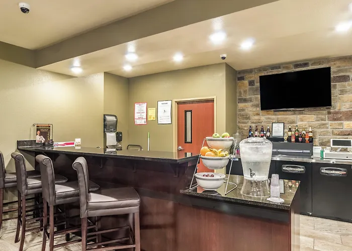 Cobblestone Hotel & Suites - Gering/Scottsbluff